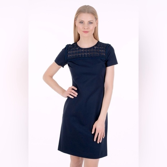 Brooks Brothers Short Sleeve Eyelet Dress in Navy Blue Sz. Medium - Picture 2 of 10